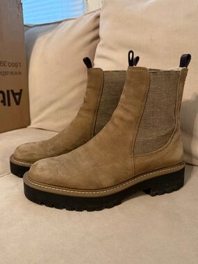 Sam Edelman Chelsea Boots